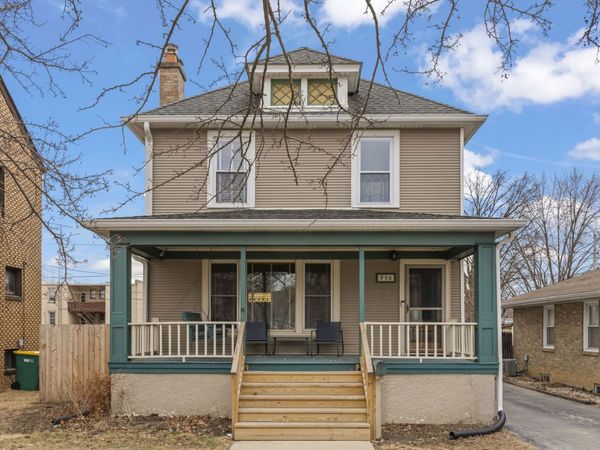 958 Campbell Street , Joliet, IL 60435