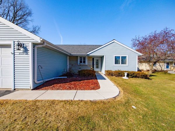 410 Lawn Street, Cambridge, WI 53523