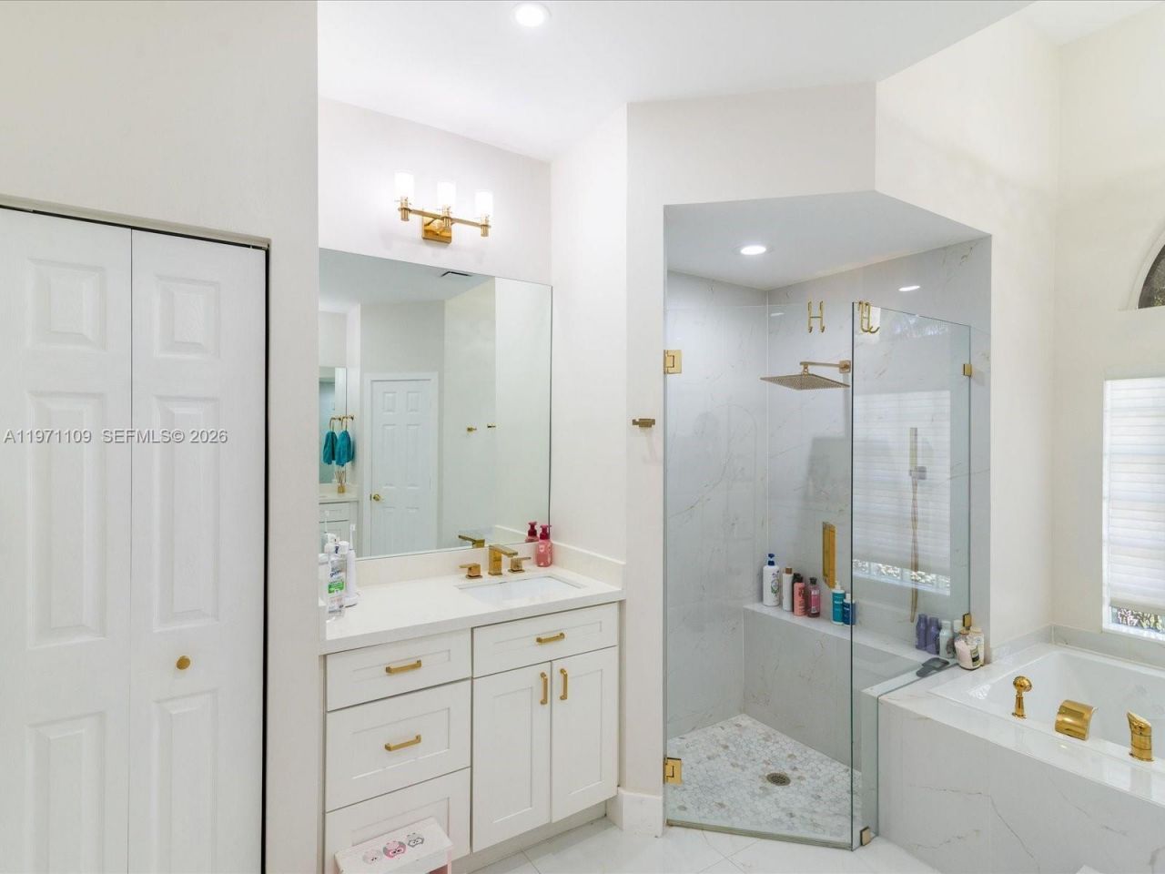 2221 NW 129th Ter, Pembroke Pines, FL 33028 Photo