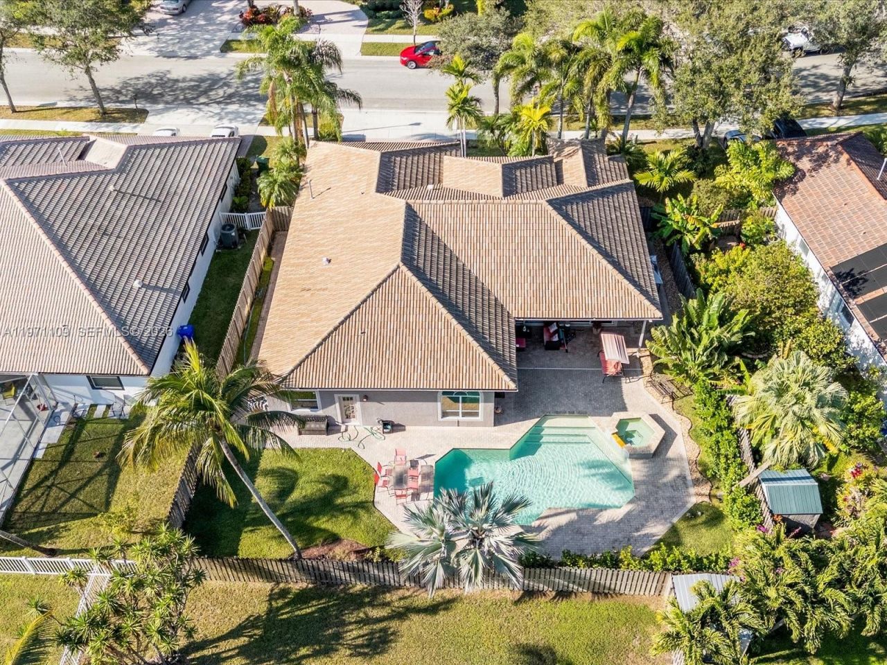 2221 NW 129th Ter, Pembroke Pines, FL 33028 Photo