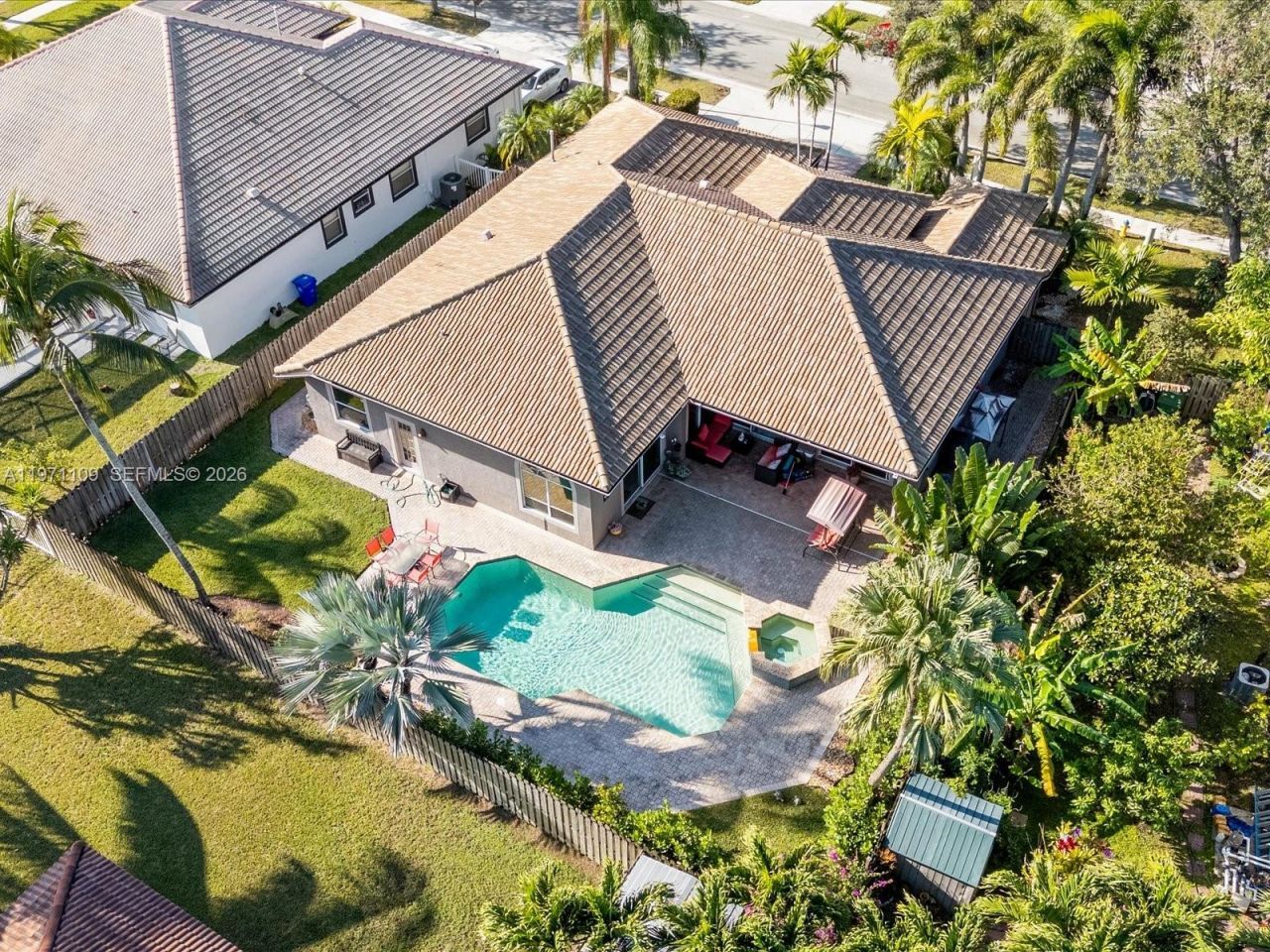 2221 NW 129th Ter, Pembroke Pines, FL 33028 Photo