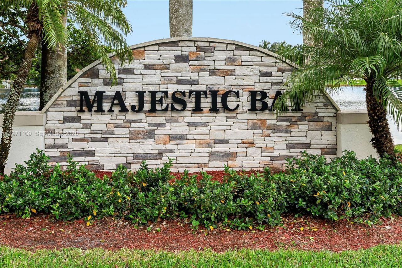 2221 NW 129th Ter, Pembroke Pines, FL 33028 Photo