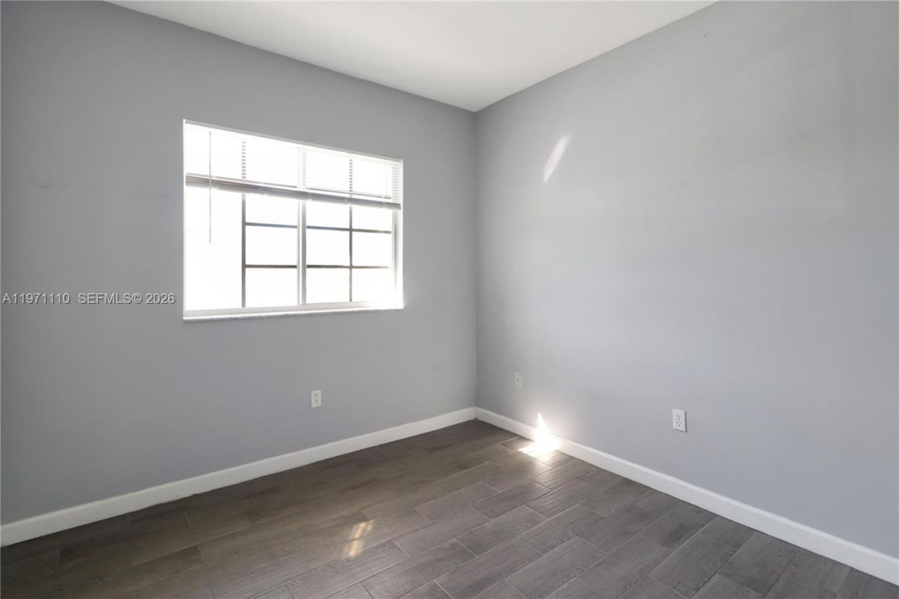 373 NE 26th Pl , Unit 201, Homestead, FL 33033 Photo