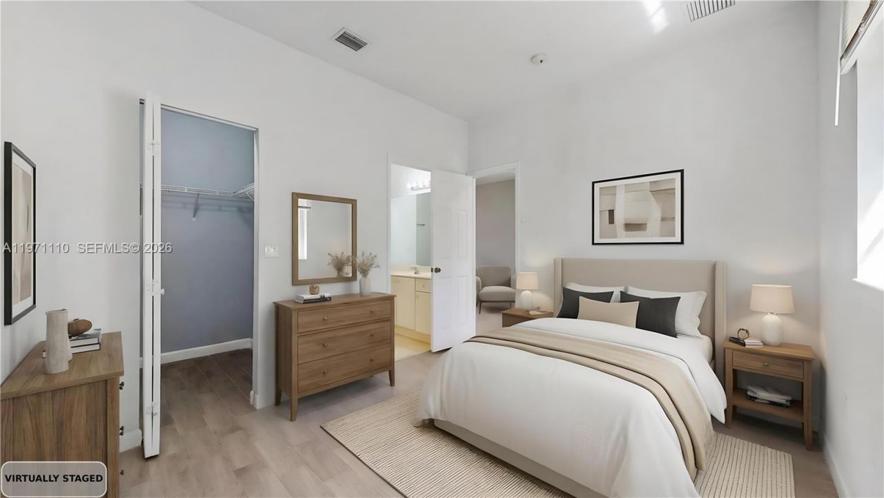 373 NE 26th Pl, Unit 201, Homestead, FL 33033 Photo