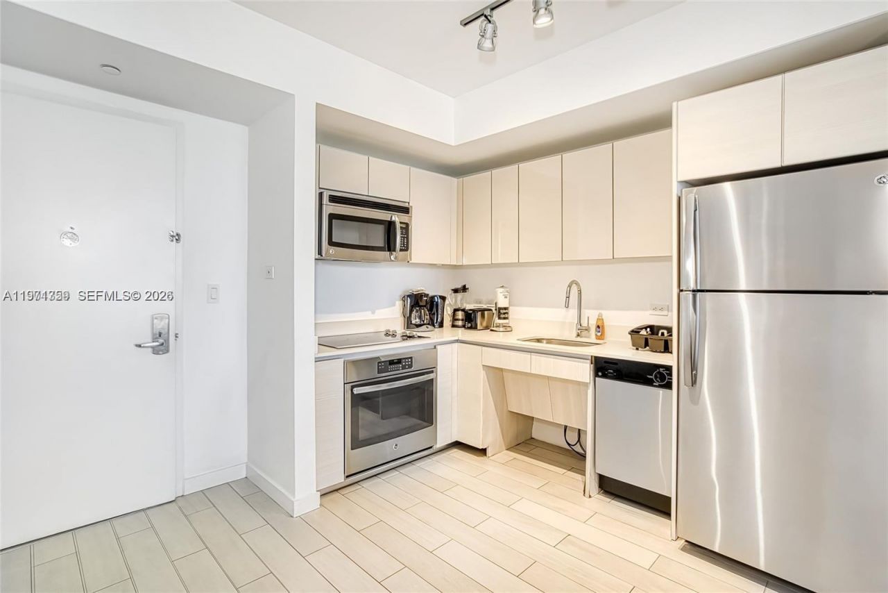 2602 E Hallandale Beach Blvd, Unit R2304, Hallandale Beach, FL 33009 Photo