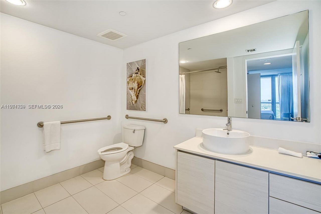2602 E Hallandale Beach Blvd, Unit R2304, Hallandale Beach, FL 33009 Photo