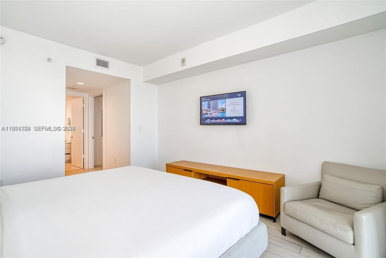 2602 E Hallandale Beach Blvd, Unit R2304, Hallandale Beach, FL 33009 Photo