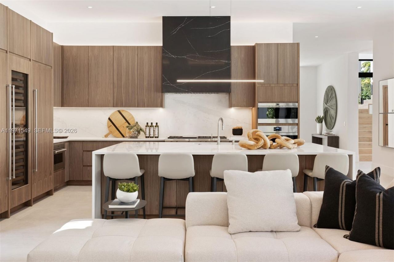 6730 SW 115th St, Pinecrest, FL 33156 Photo