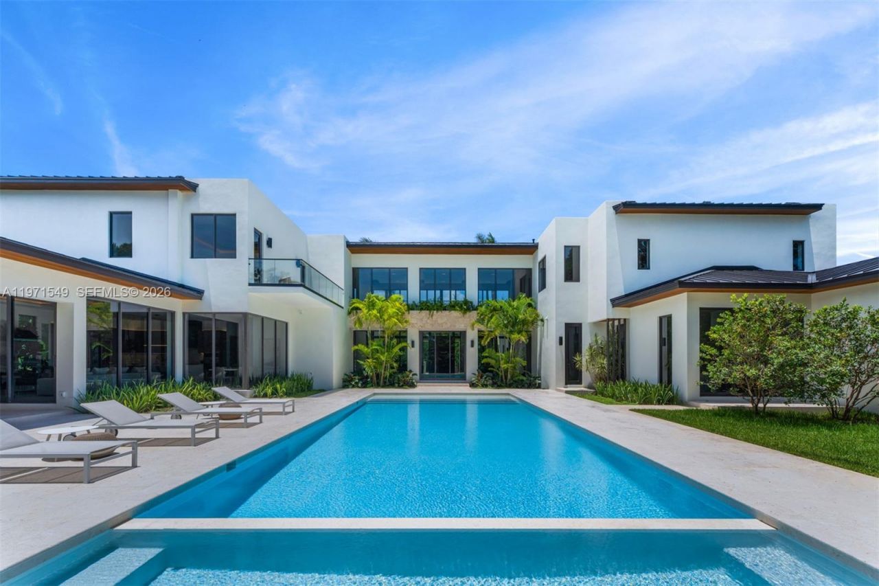 6730 SW 115th St, Pinecrest, FL 33156 Photo