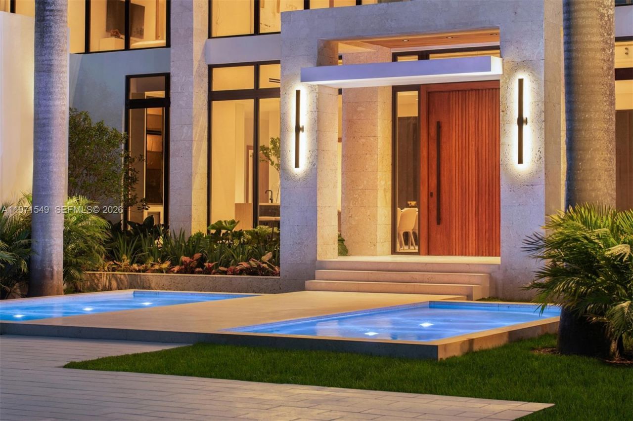 6730 SW 115th St, Pinecrest, FL 33156 Photo