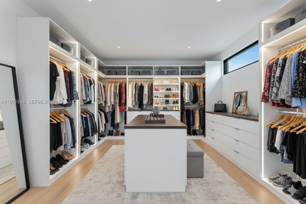 6730 SW 115th St, Pinecrest, FL 33156 Photo