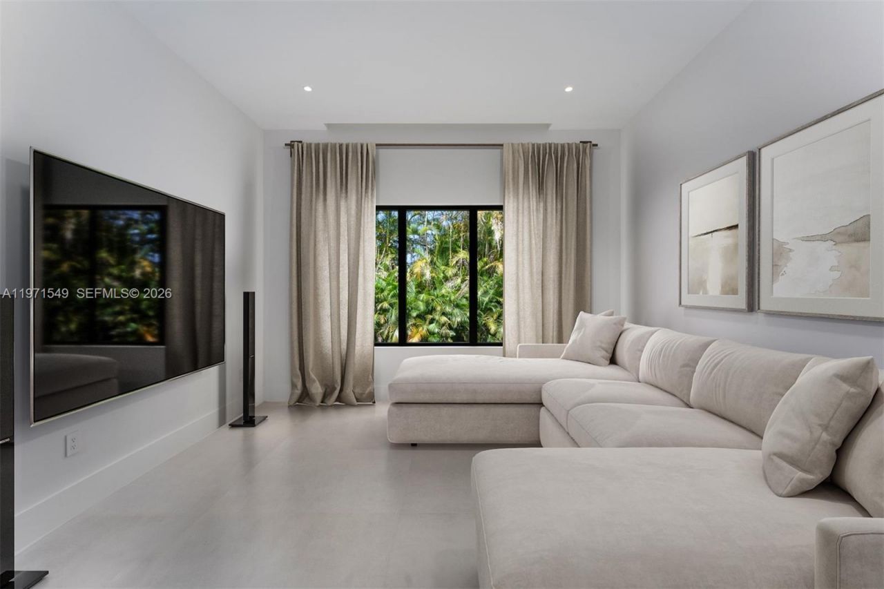 6730 SW 115th St, Pinecrest, FL 33156 Photo