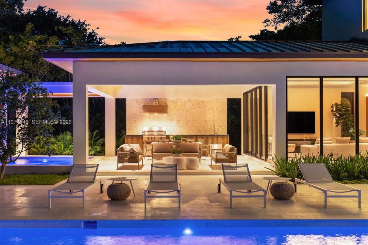 6730 SW 115th St, Pinecrest, FL 33156 Photo