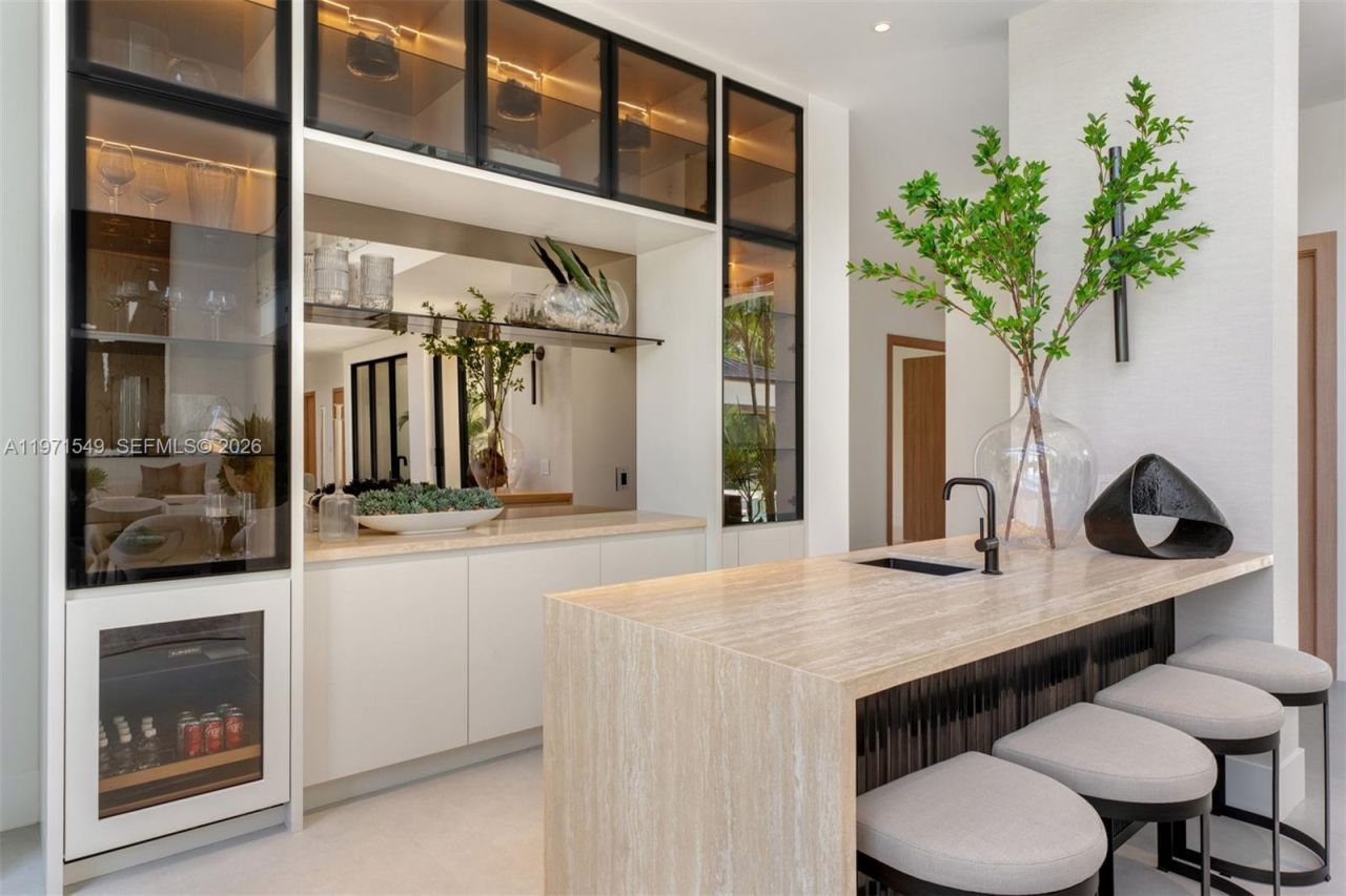 6730 SW 115th St, Pinecrest, FL 33156 Photo