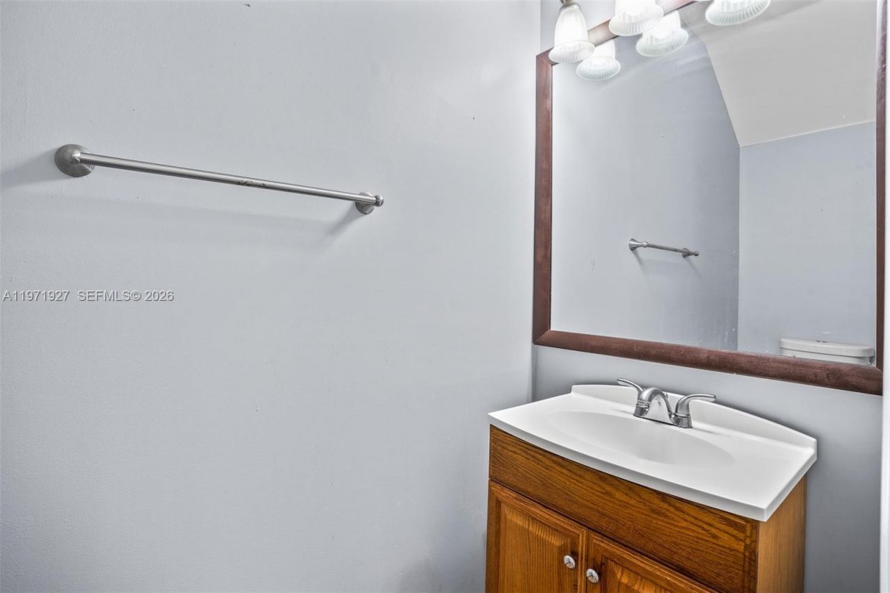 2167 Hacienda Ter, Unit 2167, Weston, FL 33327 Photo