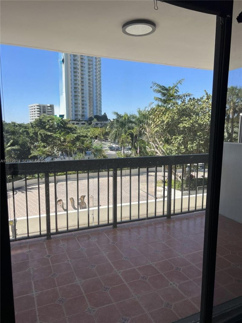 2333 Brickell Ave, Unit 308, Miami, FL 33129 Photo
