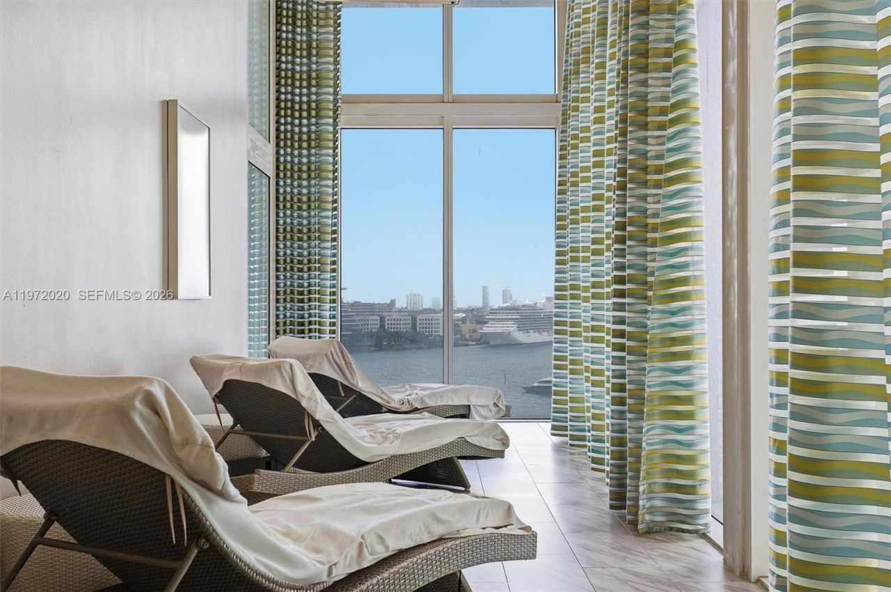 50 Biscayne Blvd, Unit 1909, Miami, FL 33132 Photo