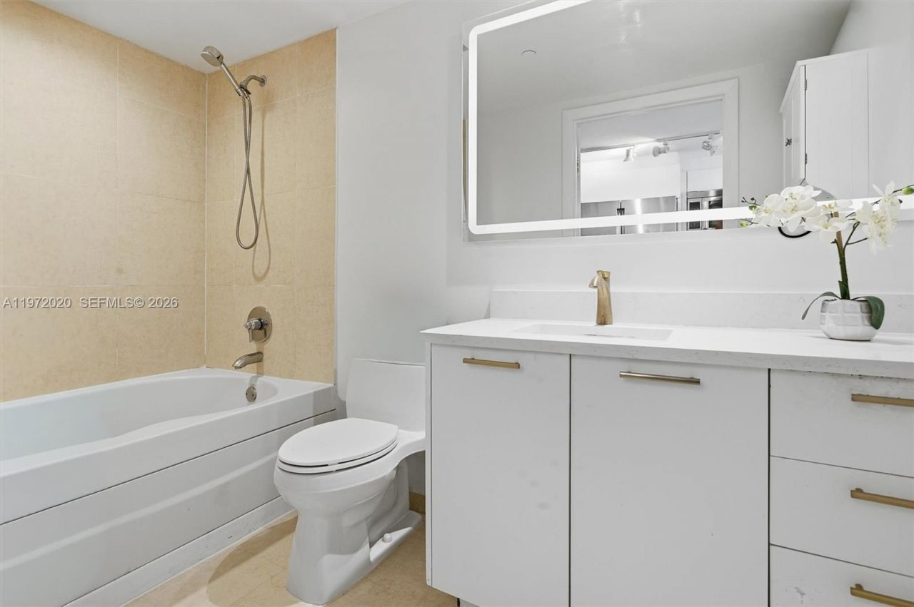 50 Biscayne Blvd, Unit 1909, Miami, FL 33132 Photo