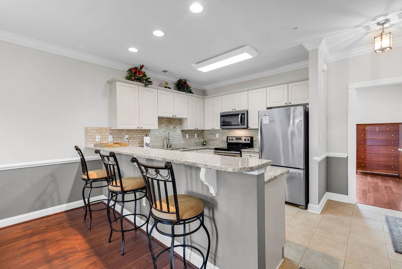 4827 Magnolia Lake Dr.  Photo 6