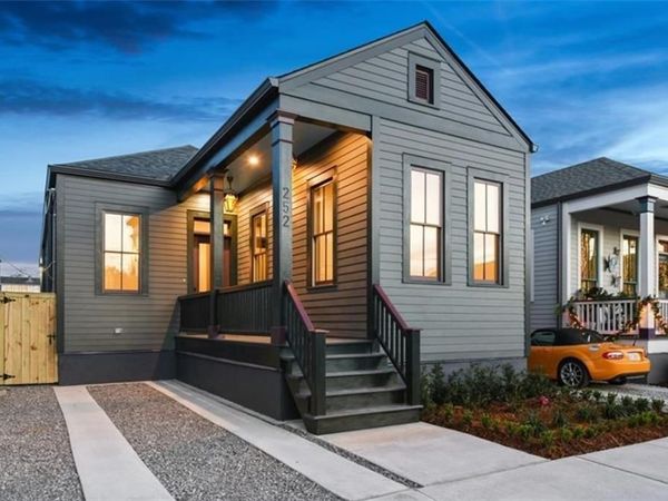 252 ELMIRA Avenue , New Orleans, LA 70114