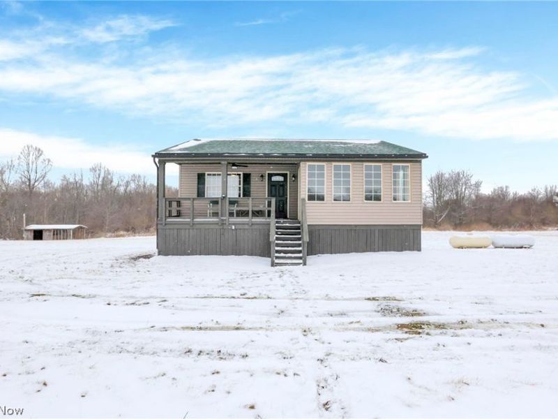 18010 Winterset Lane, Lore City, OH 43755 Photo 2