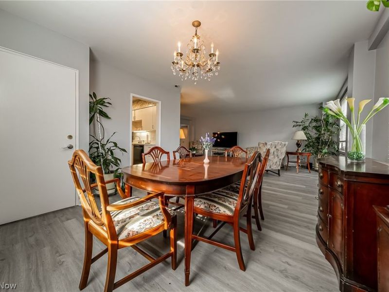 13800 Fairhill Road, Unit 306, Shaker Heights, OH 44120 Photo 19