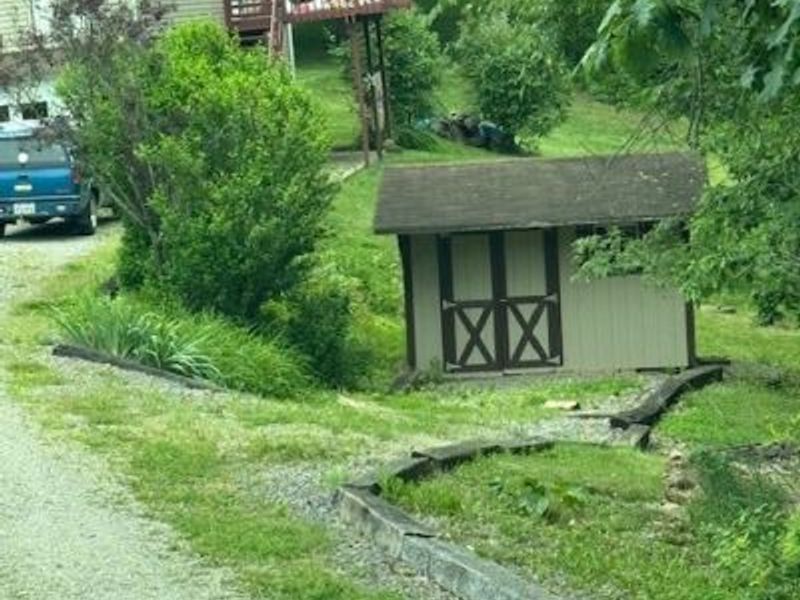 4000 Tabor Ridge Road NE, Mineral City, OH 44656 Photo 3