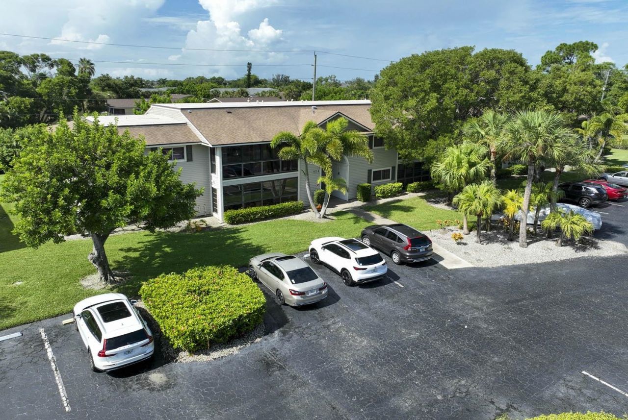 8121 South Woods Cir, Unit 5, Fort Myers, FL 33919 Photo