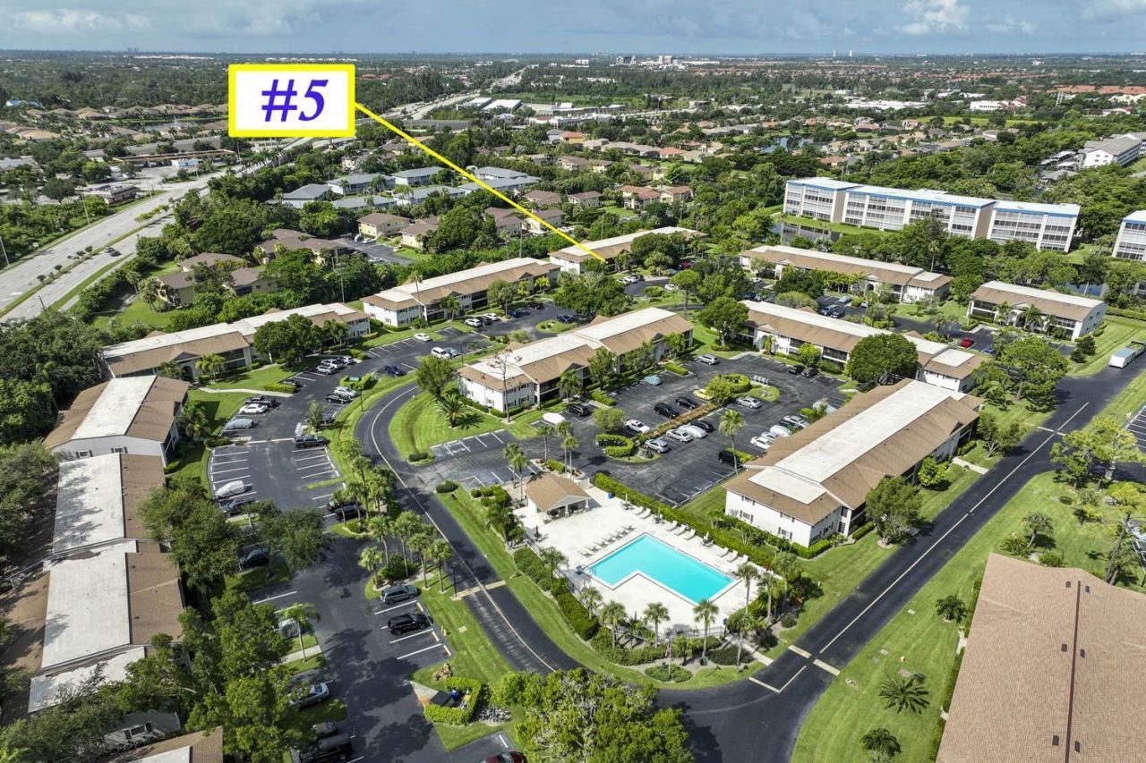 8121 South Woods Cir, Unit 5, Fort Myers, FL 33919 Photo