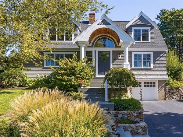 43 Park View Dr, Hingham, MA 02043