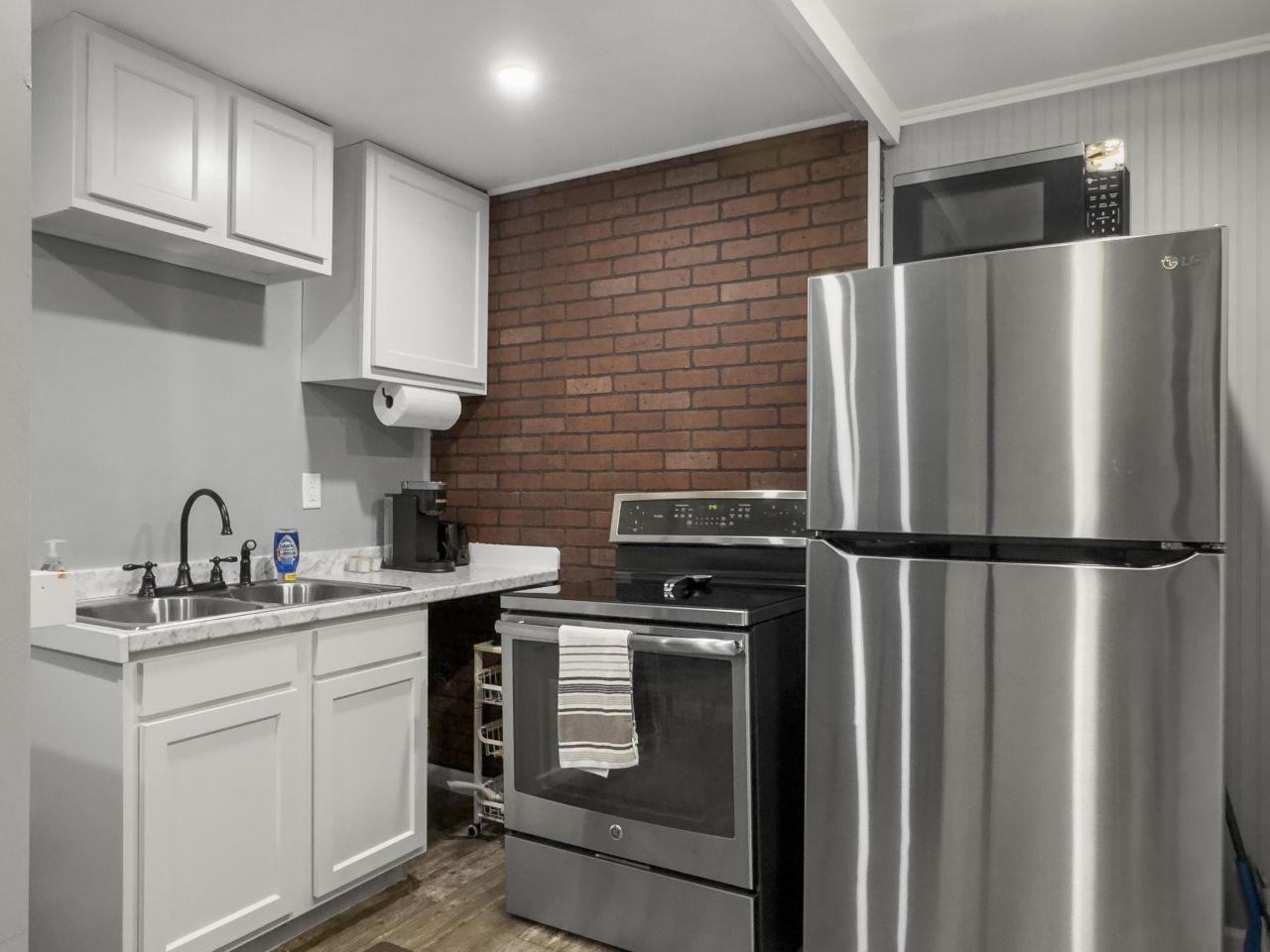 163 Keans Neck Road Photo 31