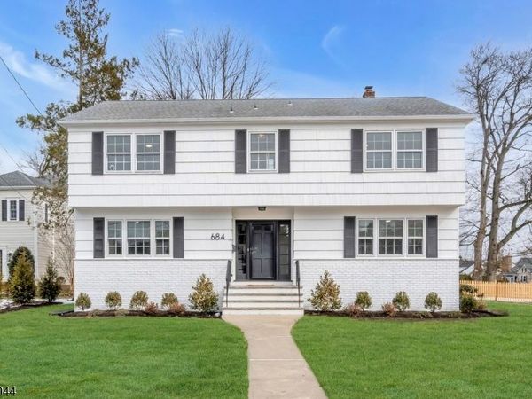 684 Gallows Hill Rd, Cranford, NJ 07016