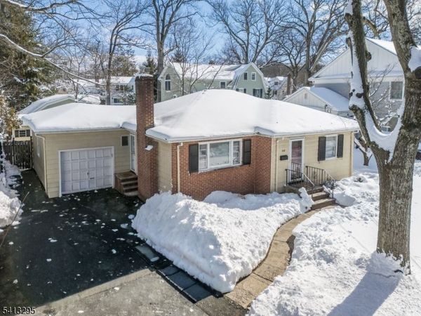 64 Tulip St, Summit, NJ 07901