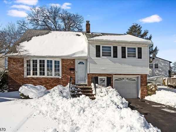 30 Andover Pl, Bloomfield, NJ 07003