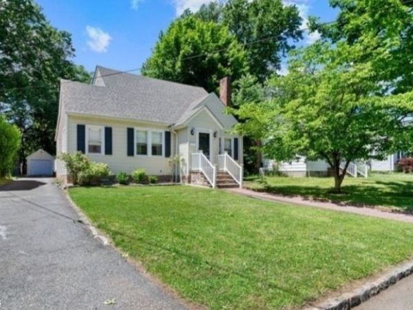17 Alvin Ter, Springfield, NJ 07081