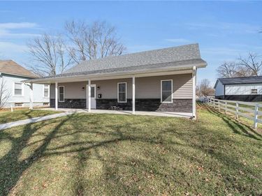 330 High Street, Cameron, MO 64429