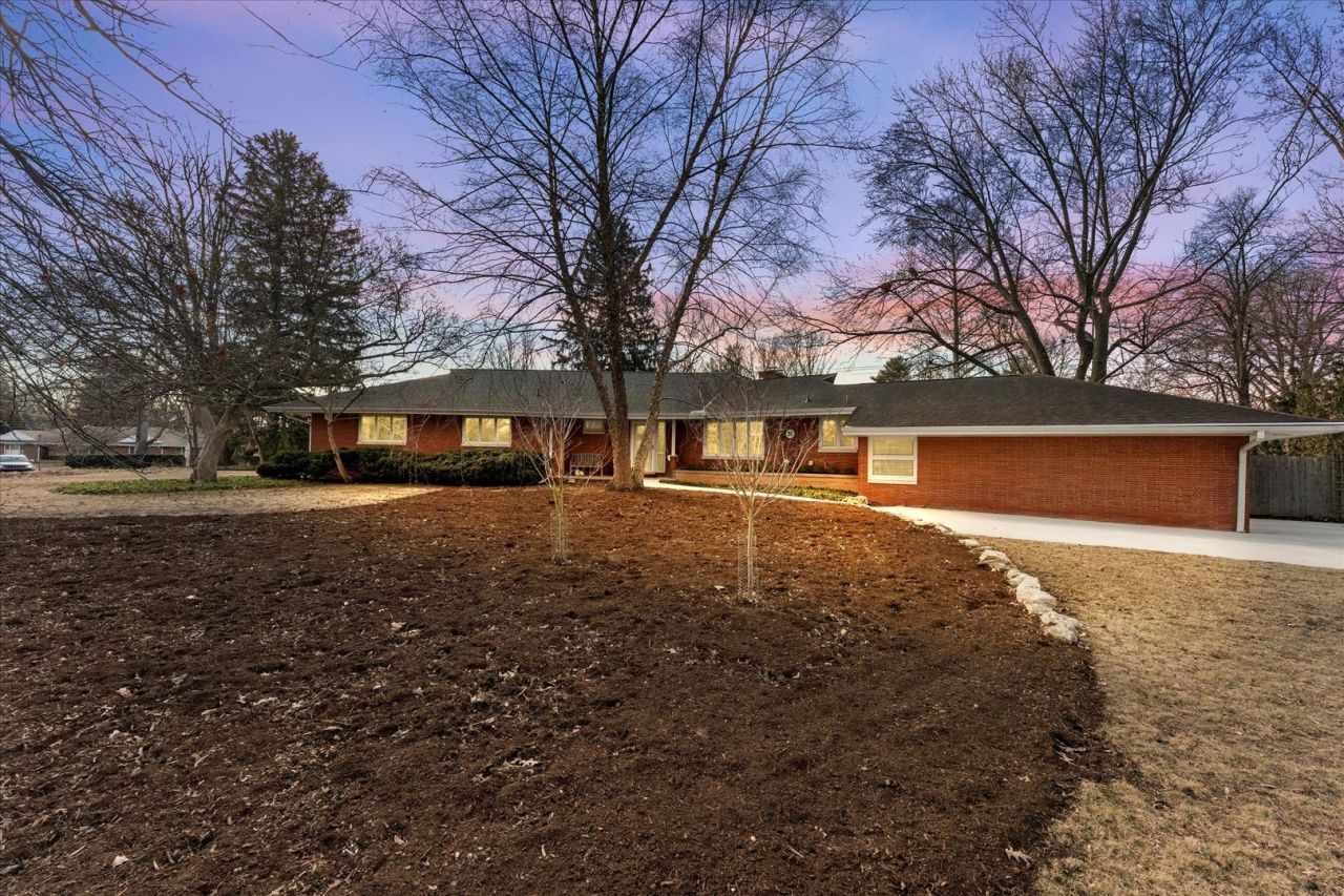 31 Montclair Road, Urbana, IL 61801 Main Photo