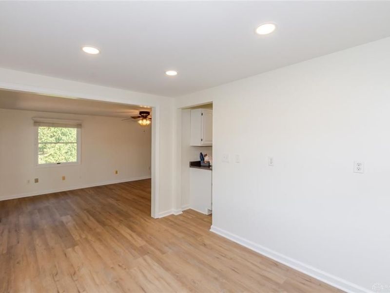 679 Lakengren Drive, Eaton, OH 45320 Photo 13