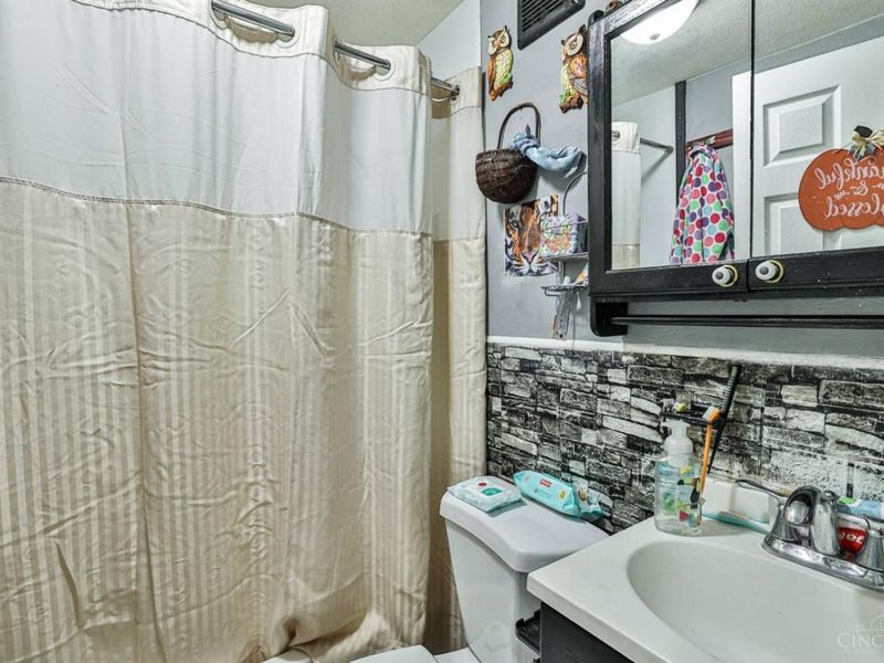 8524 Main Street, Butlerville, OH 45162 Photo 25