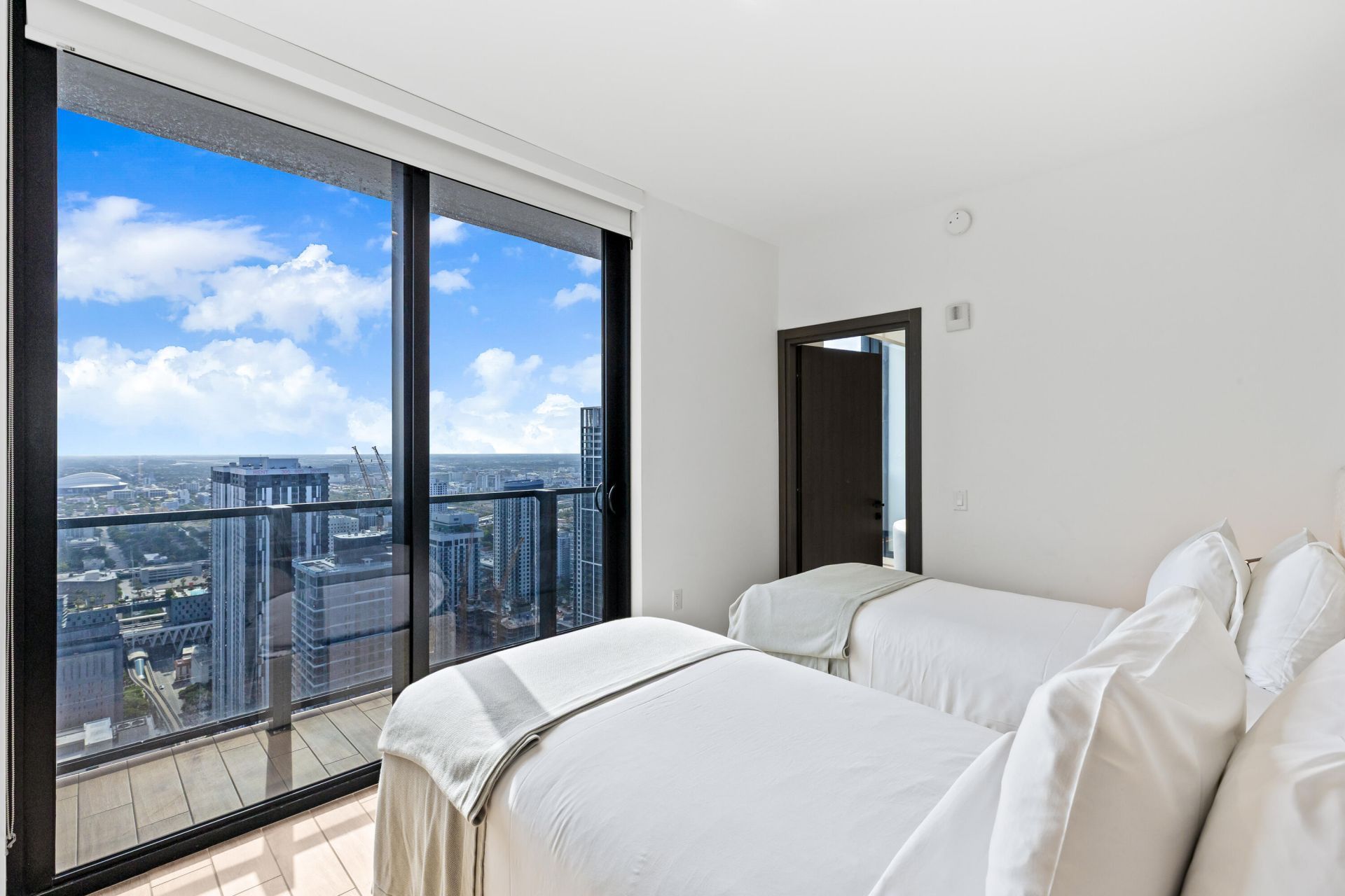 398 NE 5th Street, Unit 4618, Miami, FL 33132 Photo