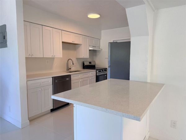 1536 NE 27th St, Pompano Beach, FL 33064