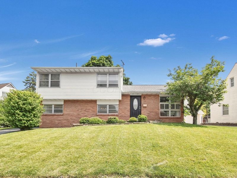 1121 Afton Road, Columbus, OH 43221 Photo 2