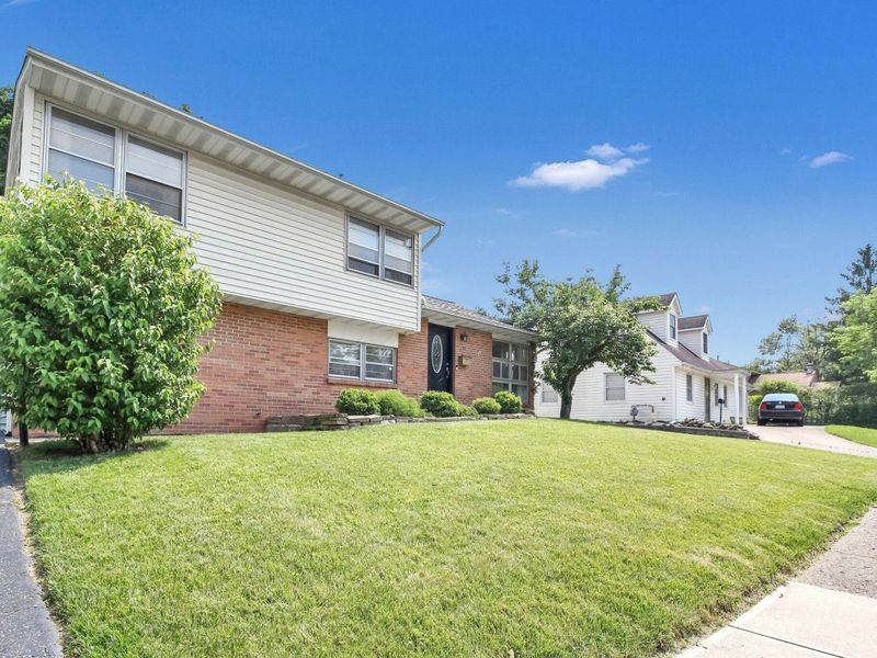 1121 Afton Road, Columbus, OH 43221 Photo 3