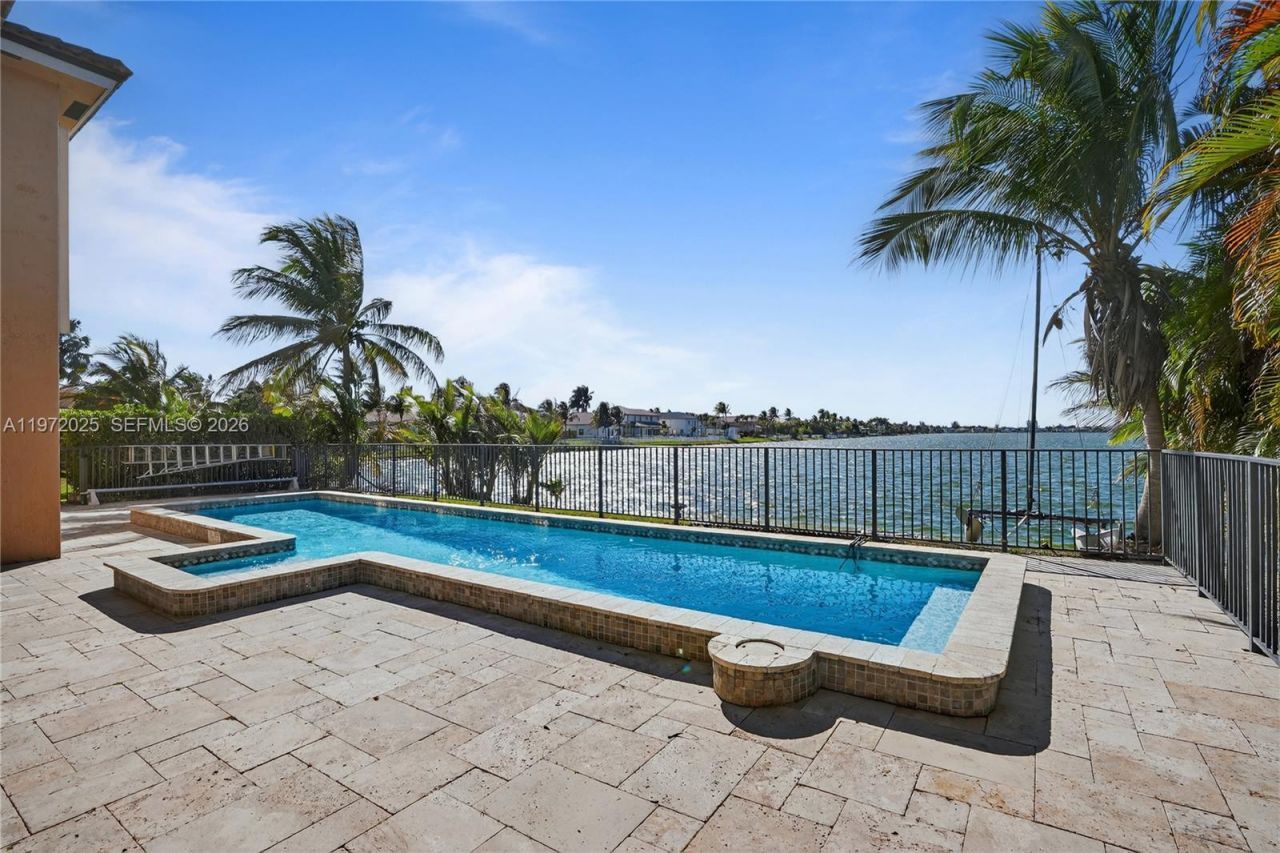 2324 SW 185th Ave, Miramar, FL 33029 Photo