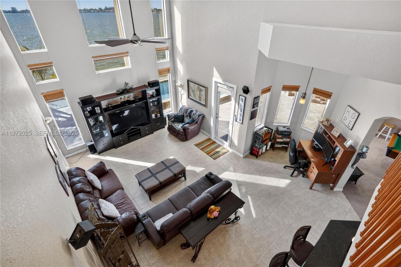 2324 SW 185th Ave, Miramar, FL 33029 Photo