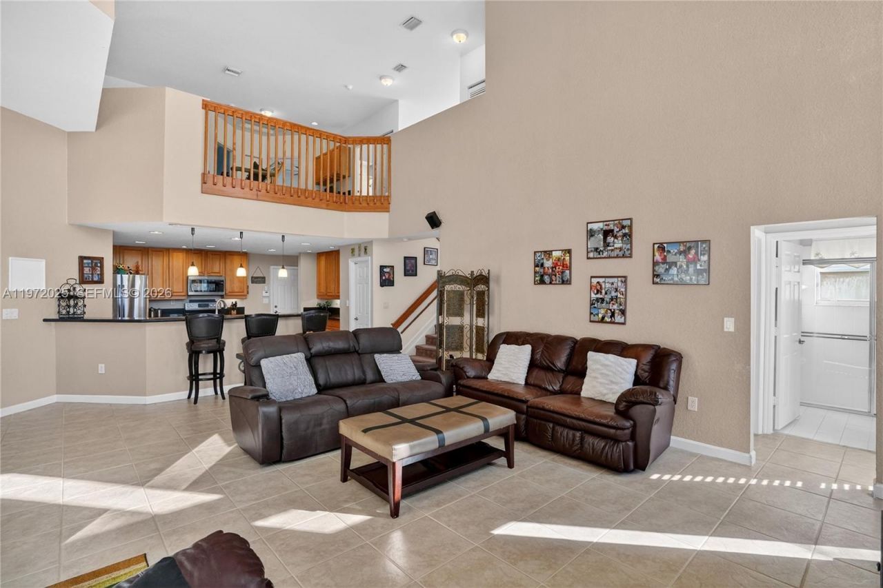 2324 SW 185th Ave, Miramar, FL 33029 Photo