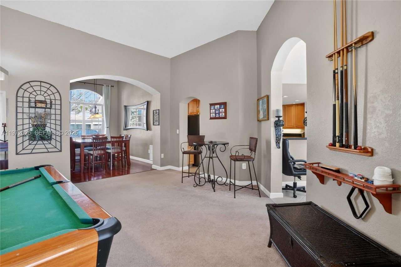 2324 SW 185th Ave, Miramar, FL 33029 Photo