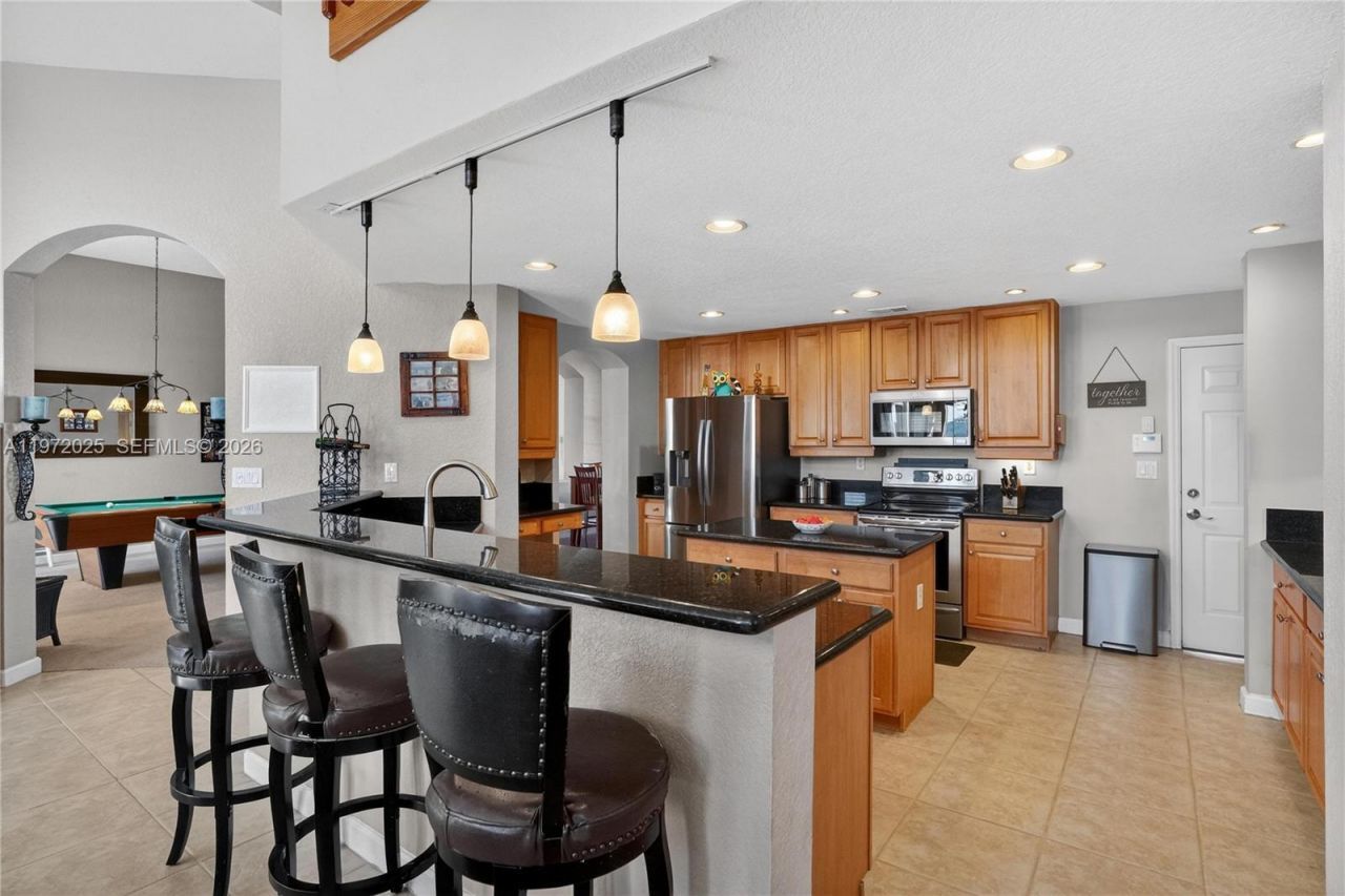 2324 SW 185th Ave, Miramar, FL 33029 Photo