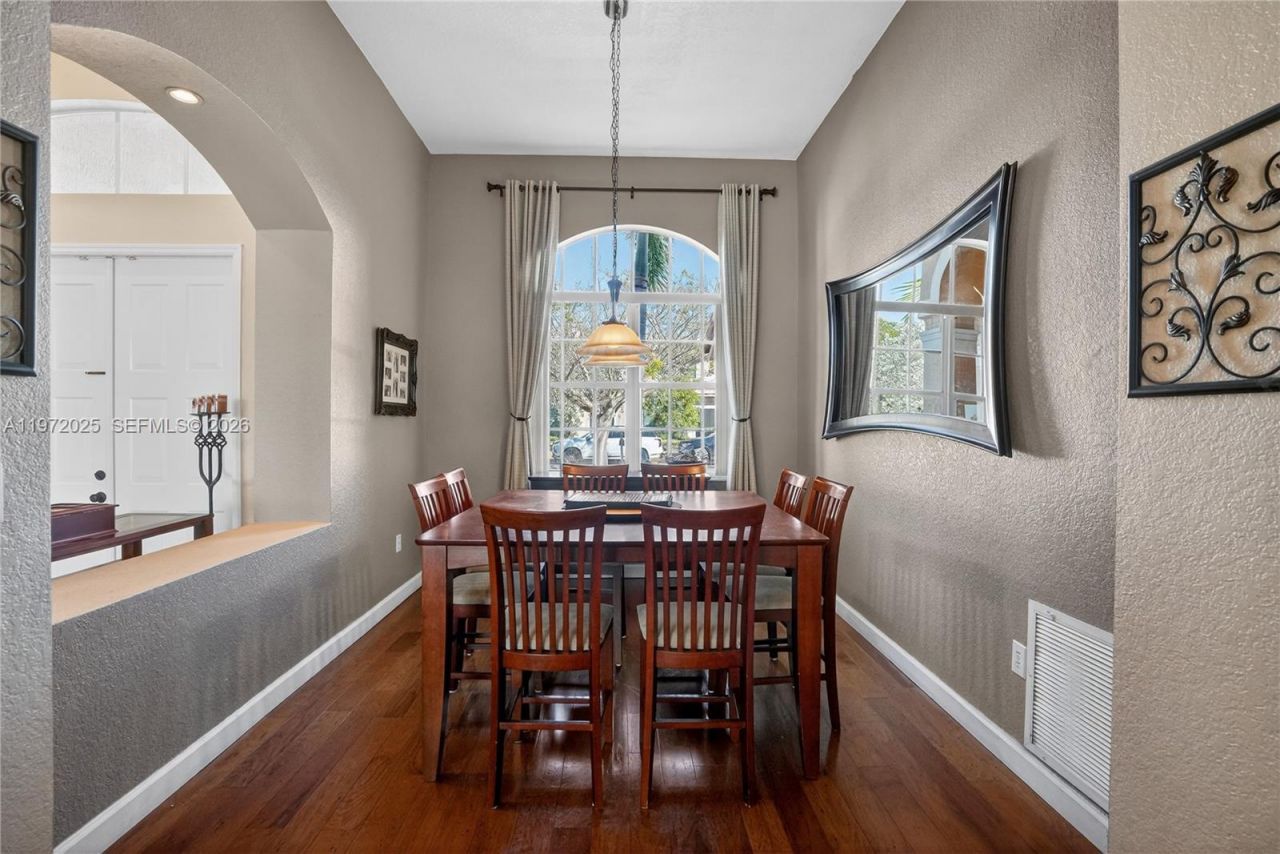 2324 SW 185th Ave, Miramar, FL 33029 Photo