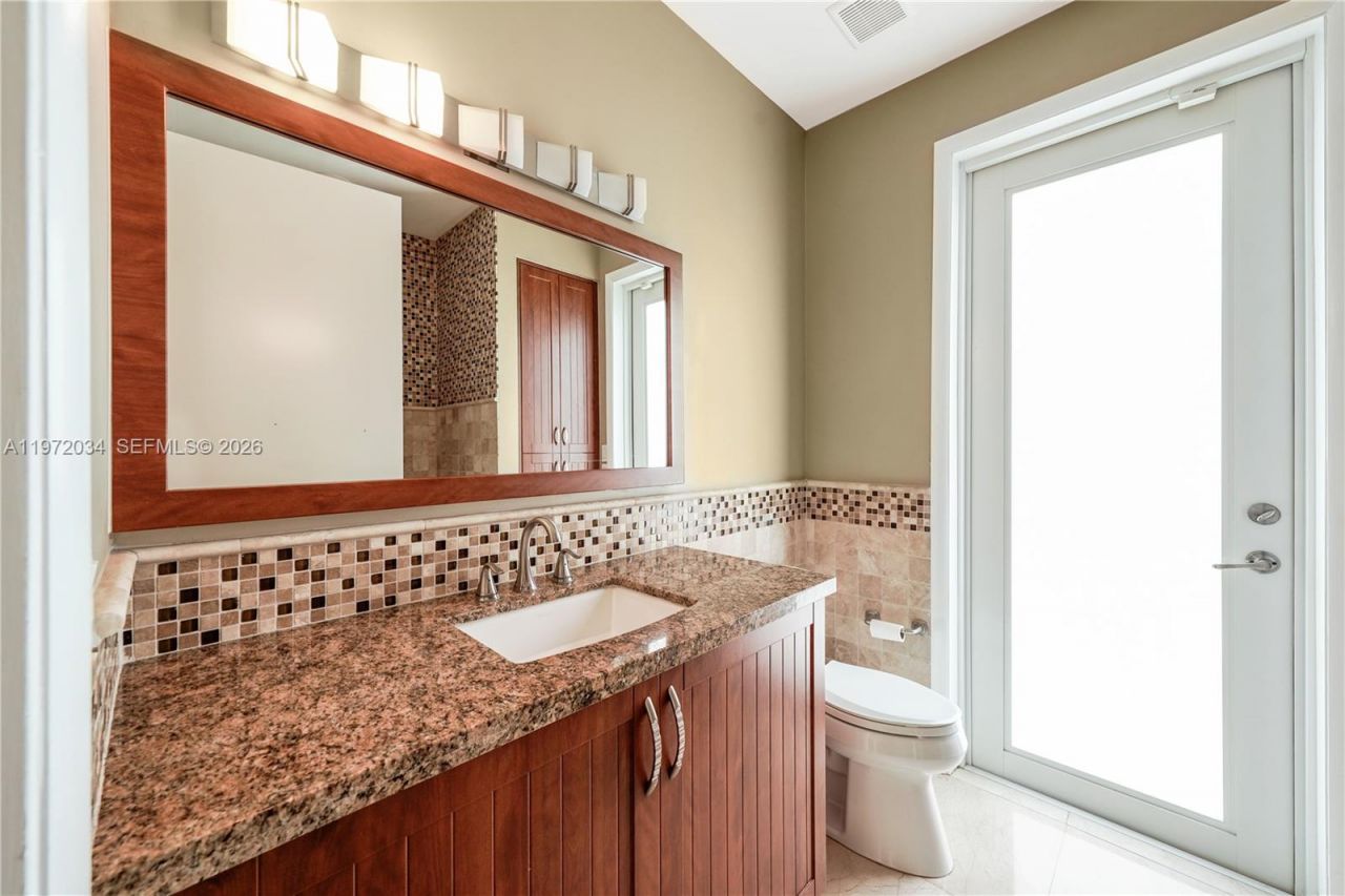 2458 Provence Ct, Weston, FL 33327 Photo